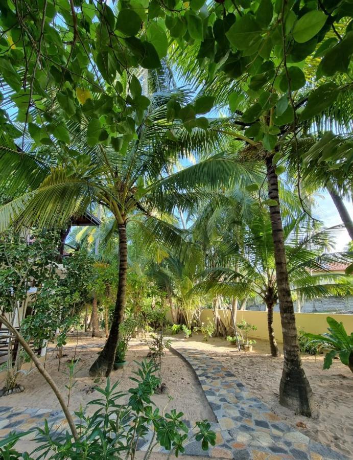 Golden Beach Paradise Тангалла Экстерьер фото